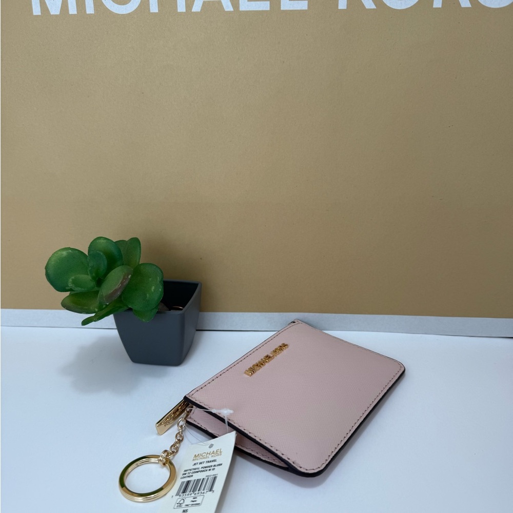 Michael Kors Card Holder Keychain - Picture 7 of 8